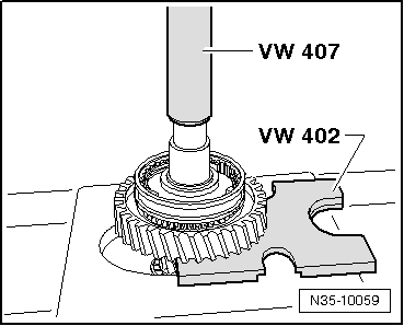 Volkswagen Tiguan. N35-10059