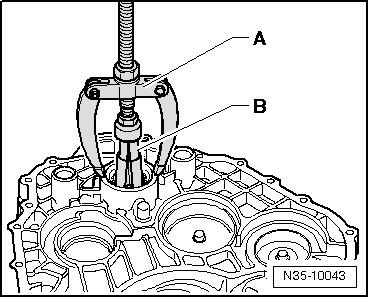 Volkswagen Tiguan. N35-10043