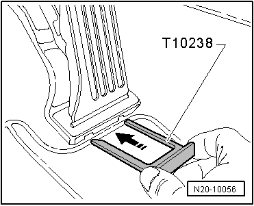 Volkswagen Tiguan. N20-10056