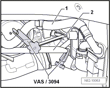 Volkswagen Tiguan. N82-10063